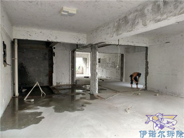 常熟大型的廣告牌拆除費(fèi)用多少歡迎來電